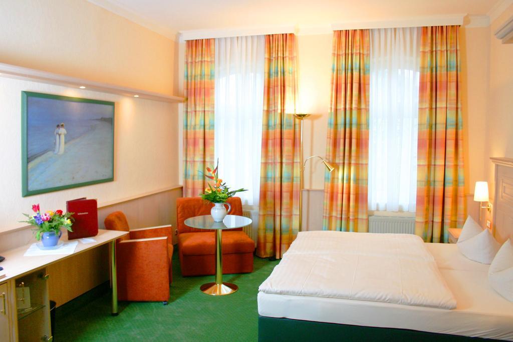 Dünenschloß Hotel 3*