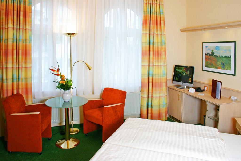 Hotel Duenenschloss Mit Private Zinnowitz