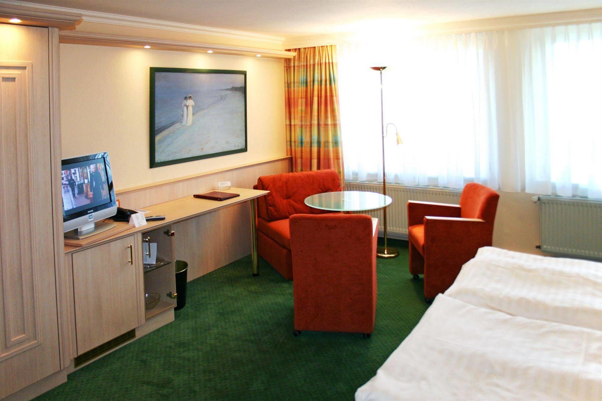 Duenenschloss Mit Private 3* Zinnowitz
